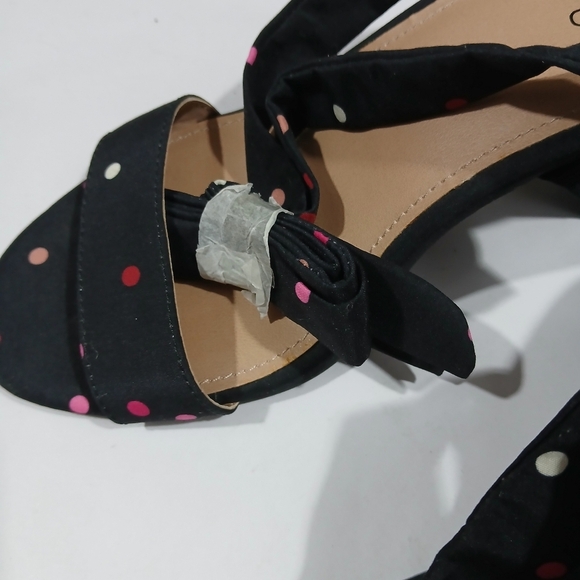 Torrid Polka Dot Tie Up Heels - Picture 5 of 12